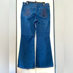 Faded Glory ladies wide leg rhinestone dark jeans size 12